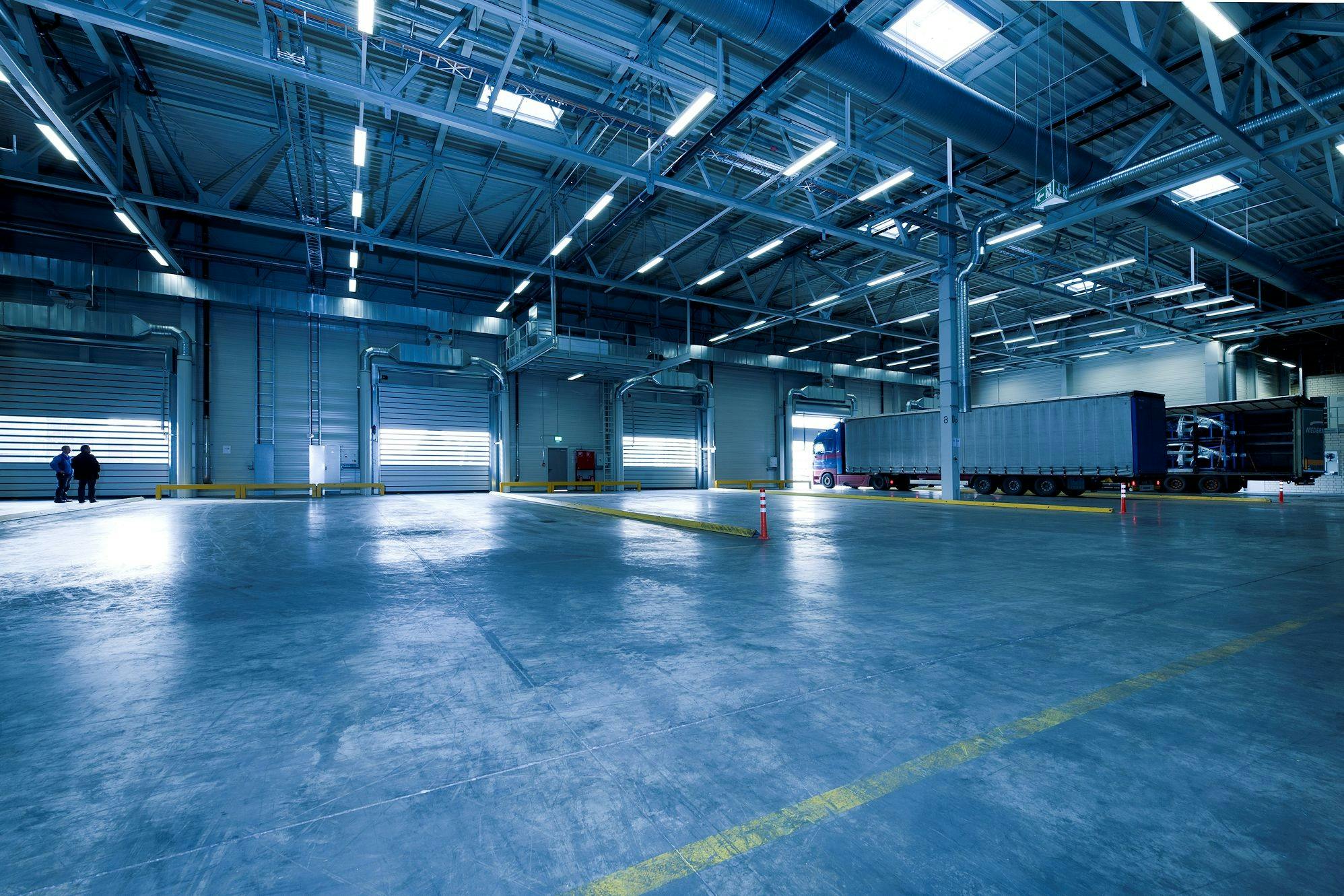 Revolutionizing Trucking Operations with VivaFleet.com's Advanced Mapping and Routing Features