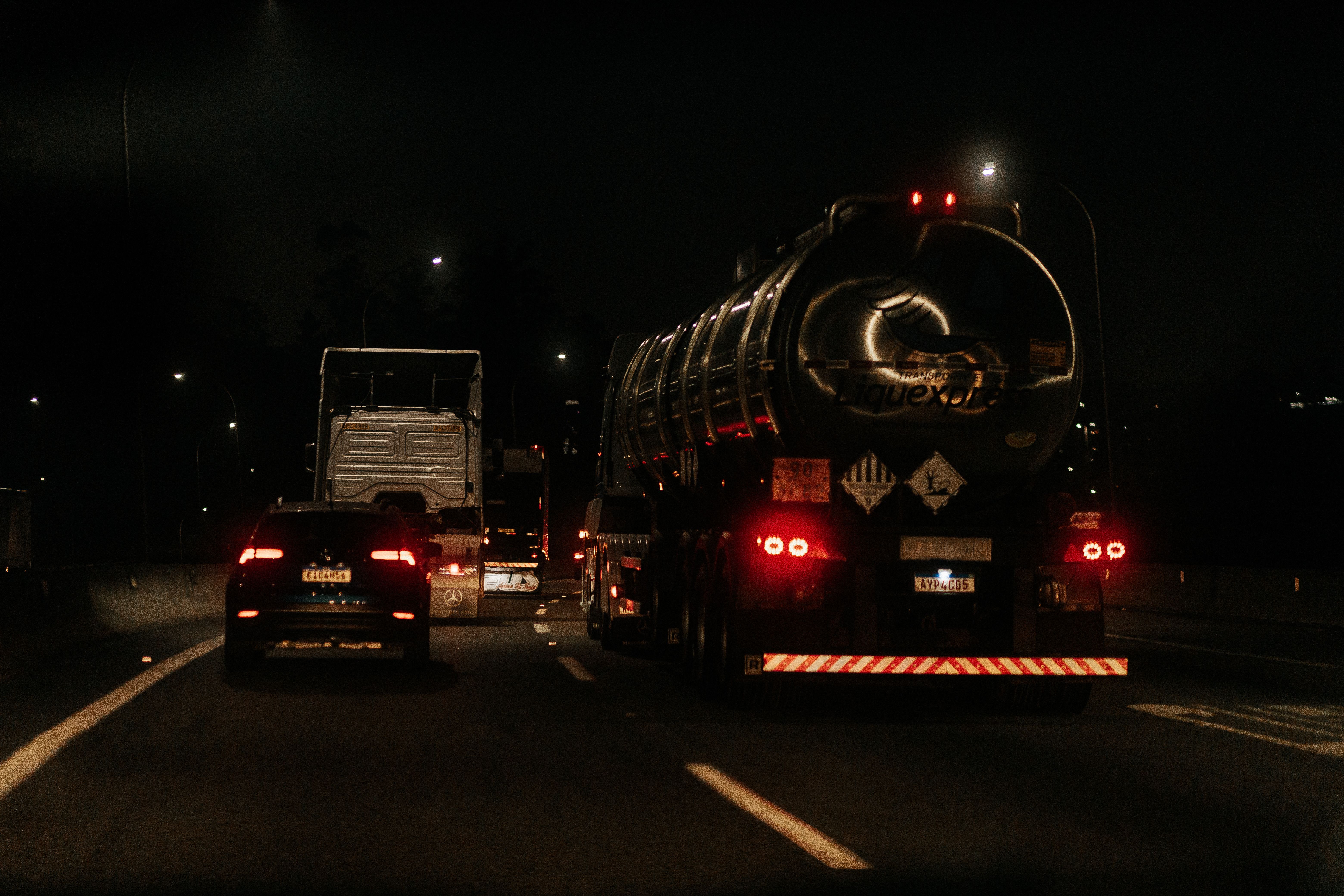 Analyzing the Essentials: Harnessing Weekly Trucking Reports to Minimize Deadhead Miles
